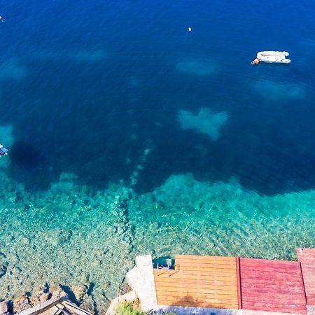 Apartments Ratac Lobrovic With Private Beach And Beautiful Sunset 斯拉诺 外观 照片