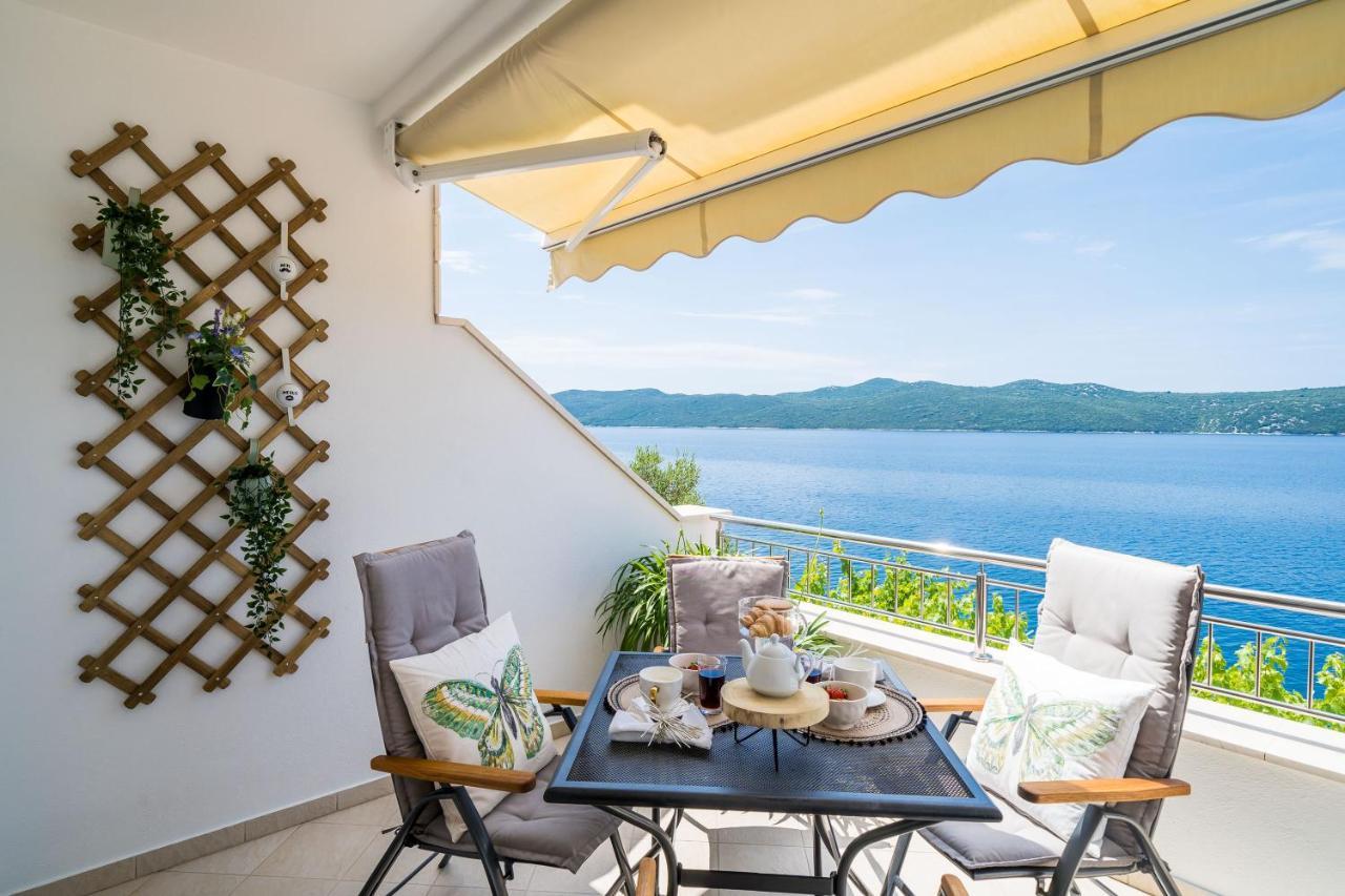 Apartments Ratac Lobrovic With Private Beach And Beautiful Sunset 斯拉诺 外观 照片